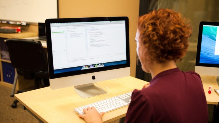 Modèles spécialisés : JetBrains présente Mellum2, un MoE de 12 milliards de paramètres