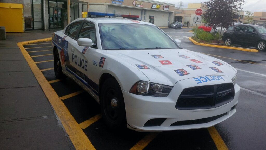 Voiture du Service de police de la Ville de Montréal