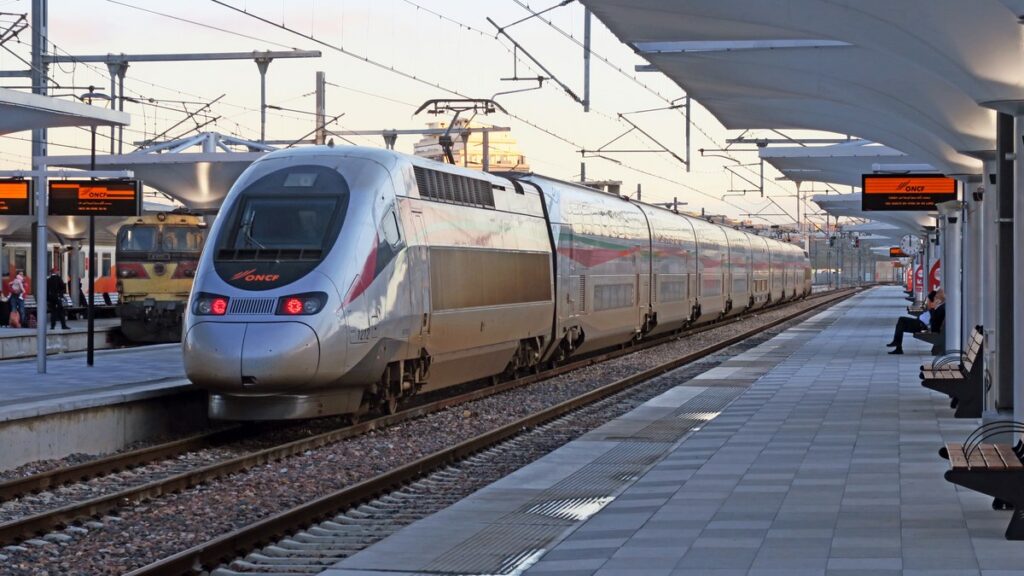 Train Al Boraq de l’ONCF en gare de Tanger Ville